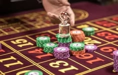 making first deposit on snatch casino website using local payment methods in Pakistan